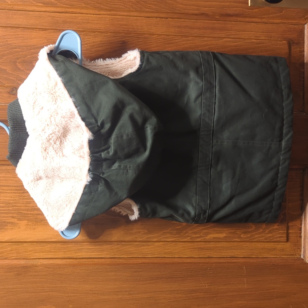 Powder River Outfitters PanhandleSlimGirls Sz S Olive Faux Fur Lined Hooded Vest - Picture 2 of 9
